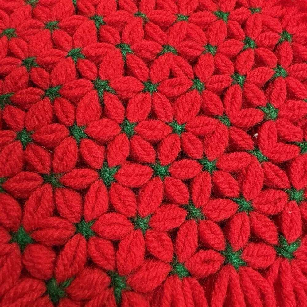 Vtg 4 Hand‎ Crocheted Star Red & Green Christmas Placemats & 2 Pot Holders